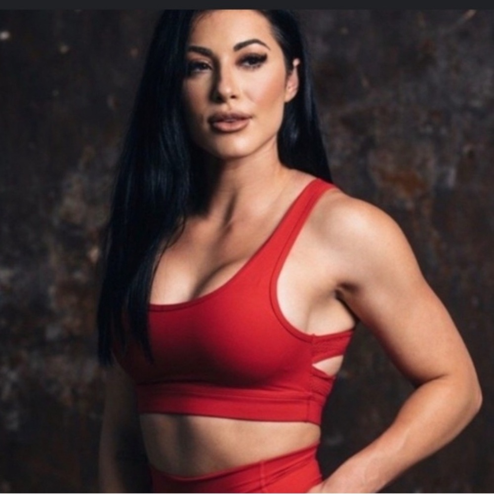 Alphalete BLACK Alphalux Sports Bra